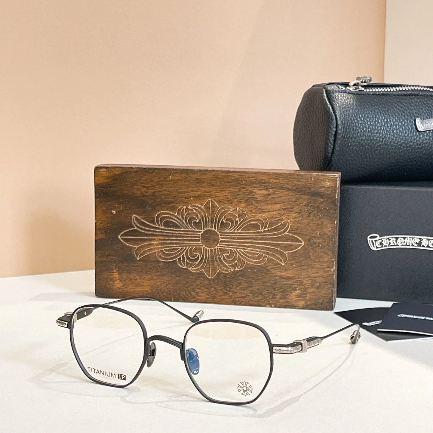 New transparent metal sunglasses