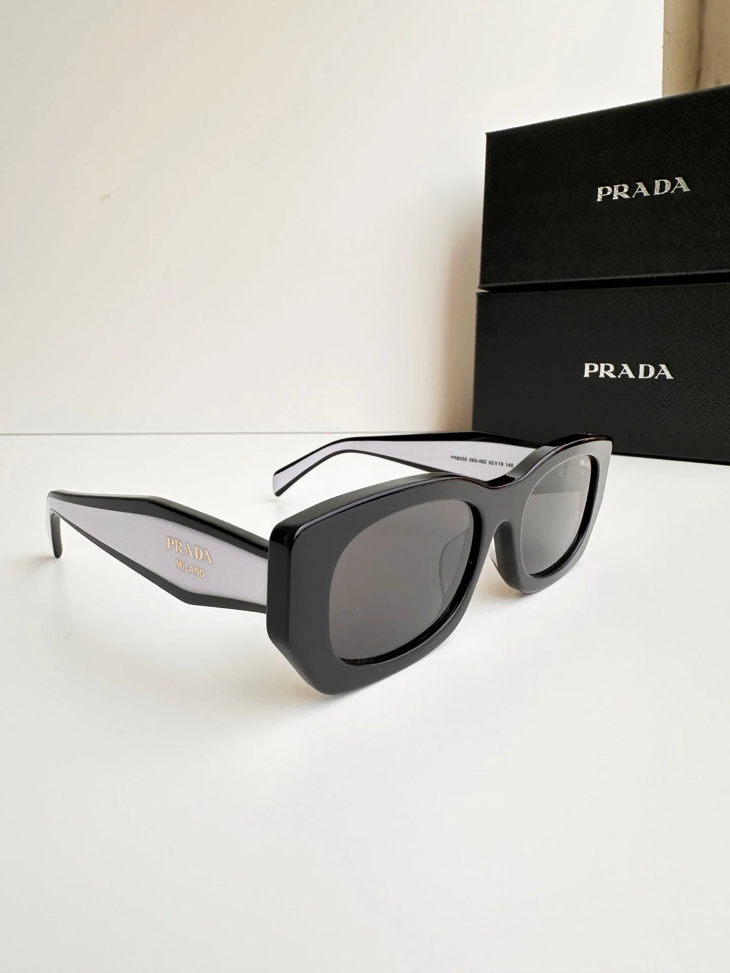 4 colors polygonal square frame sunglasses P00090