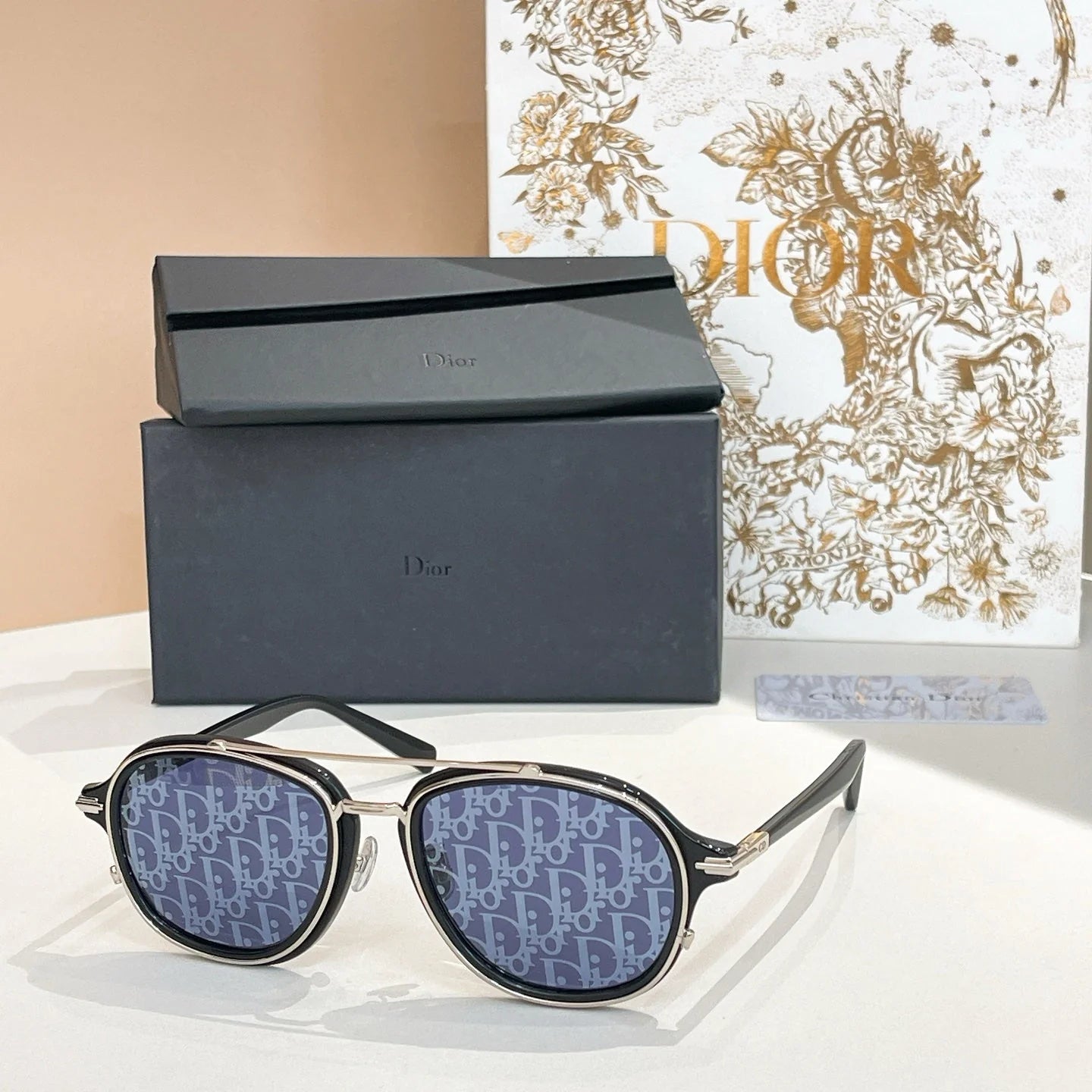 New round sunglasses