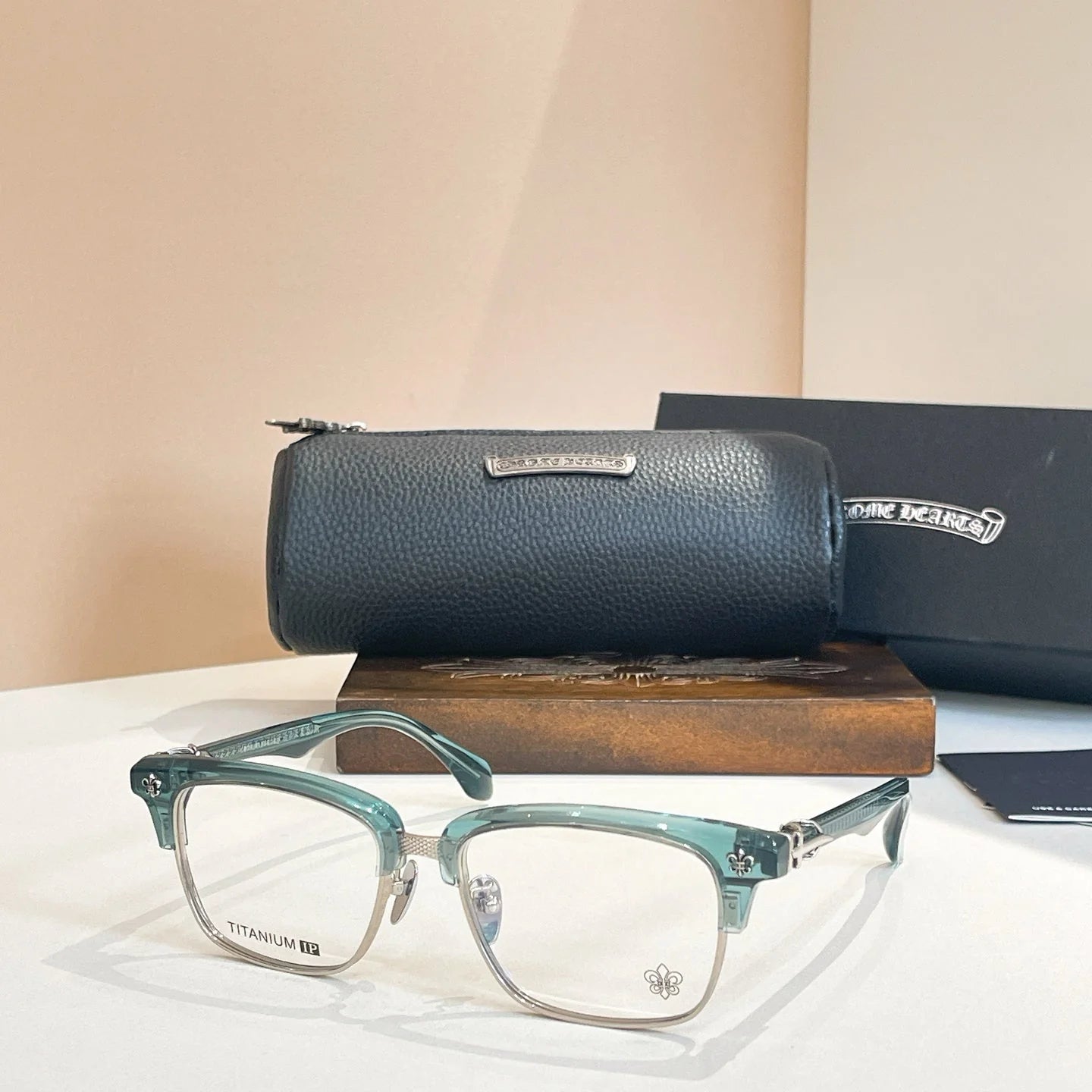 Half frame transparent sunglasses