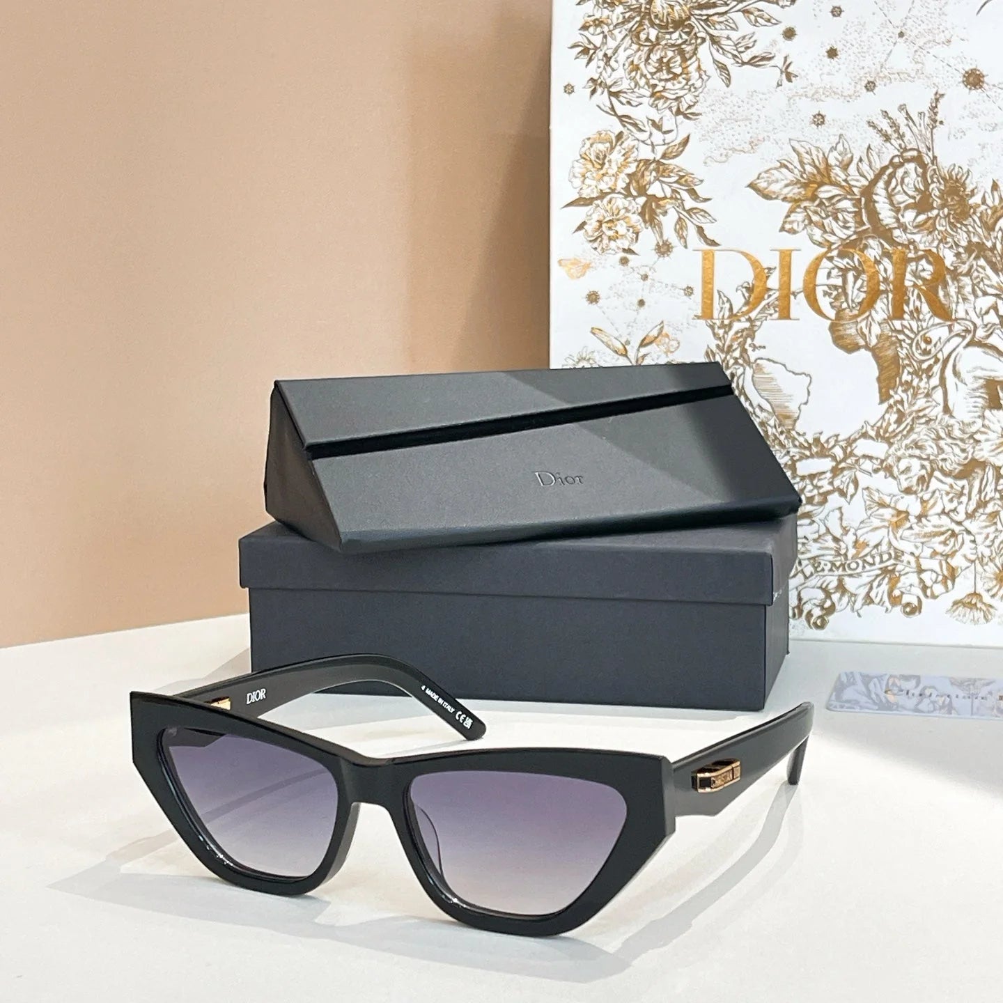 Full frame sunglasses