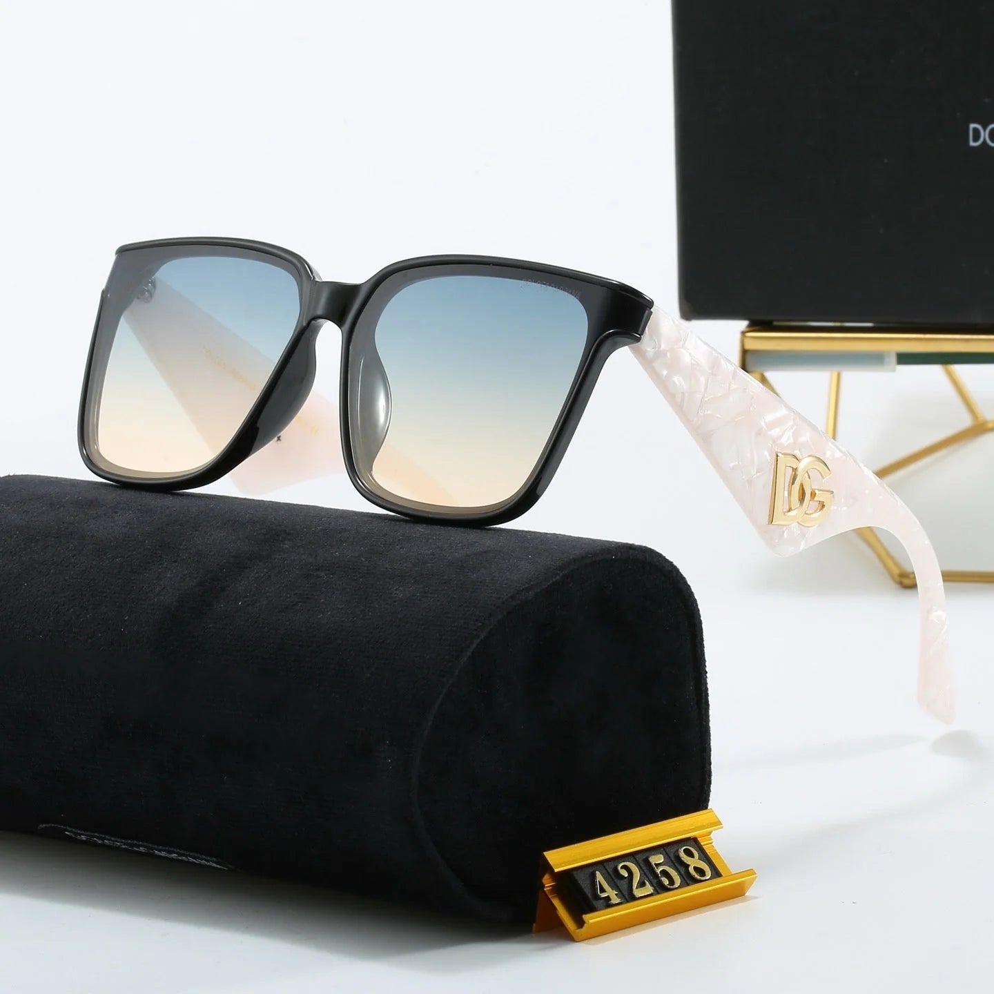 6 colors of fashionable and popular triangle-leg sunglasses  4258