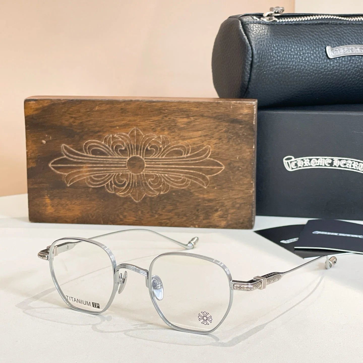 New transparent metal sunglasses