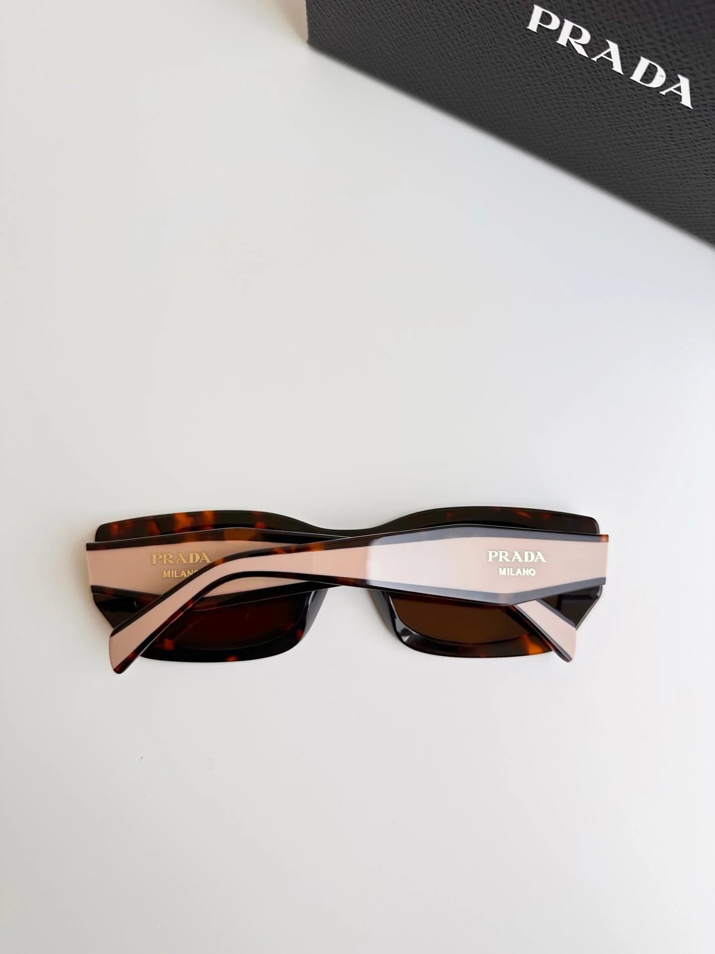 4 colors polygonal square frame sunglasses P00090