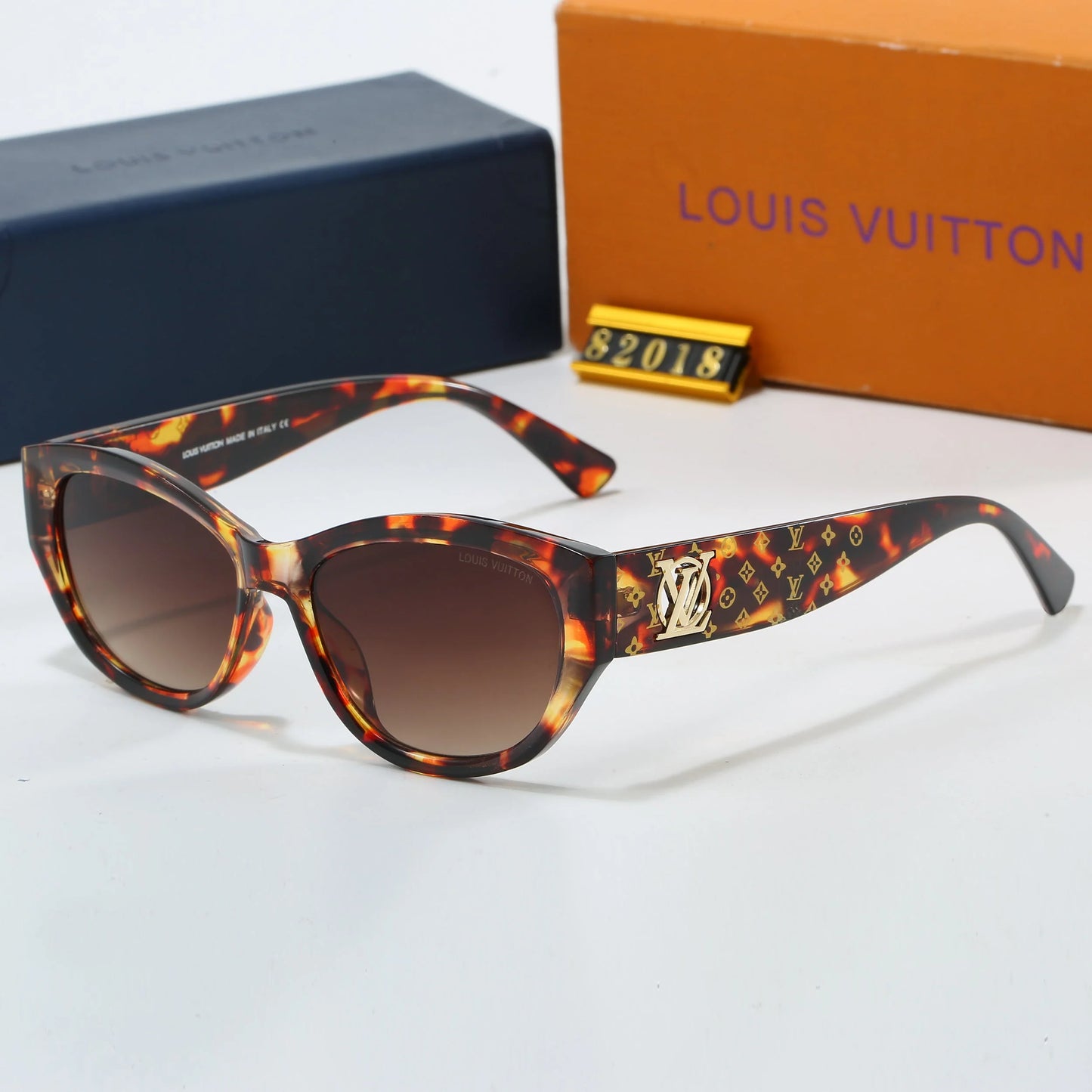 6 colors of new popular small frame sunglasses 82018