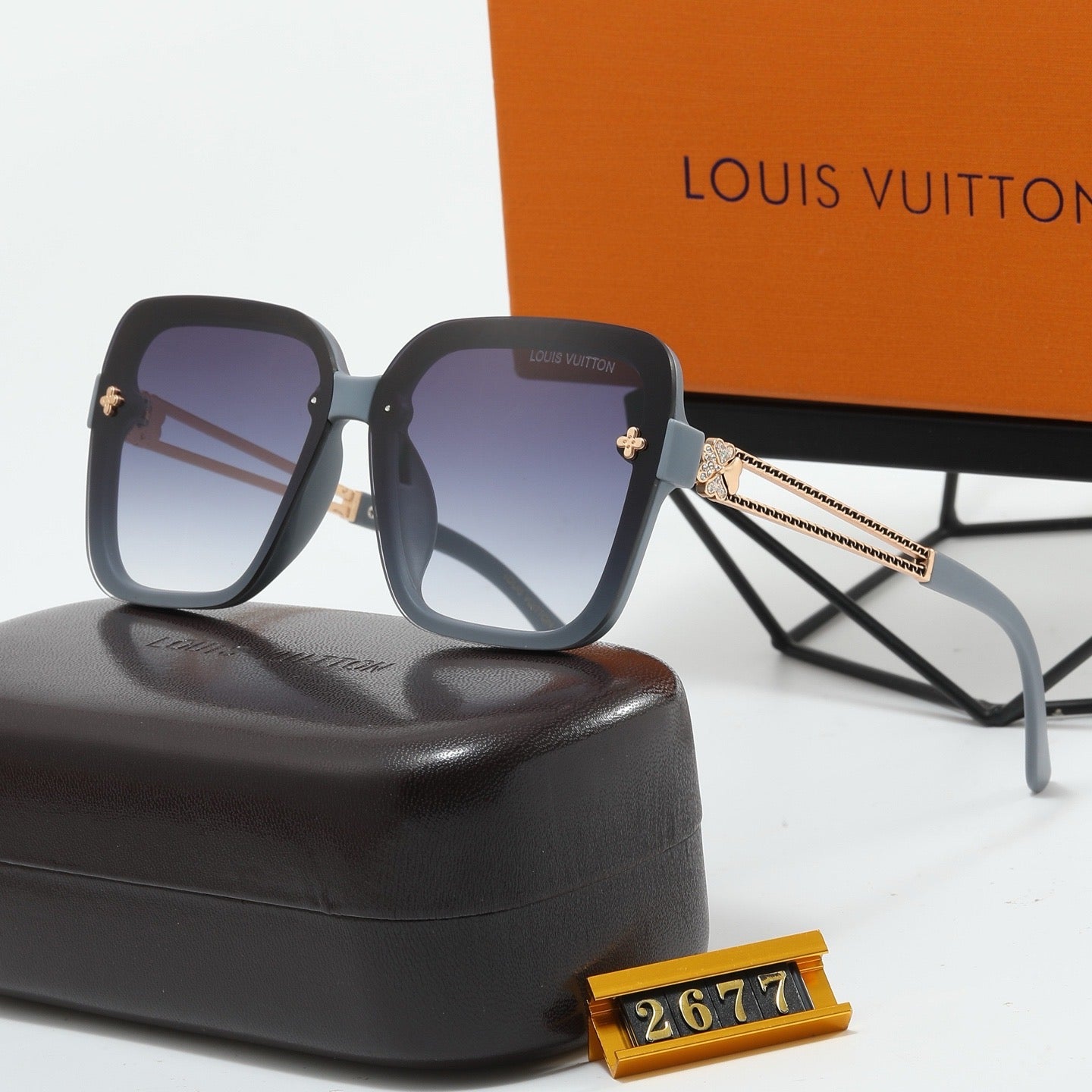 Fashion hot 4 color sunglasses 2677