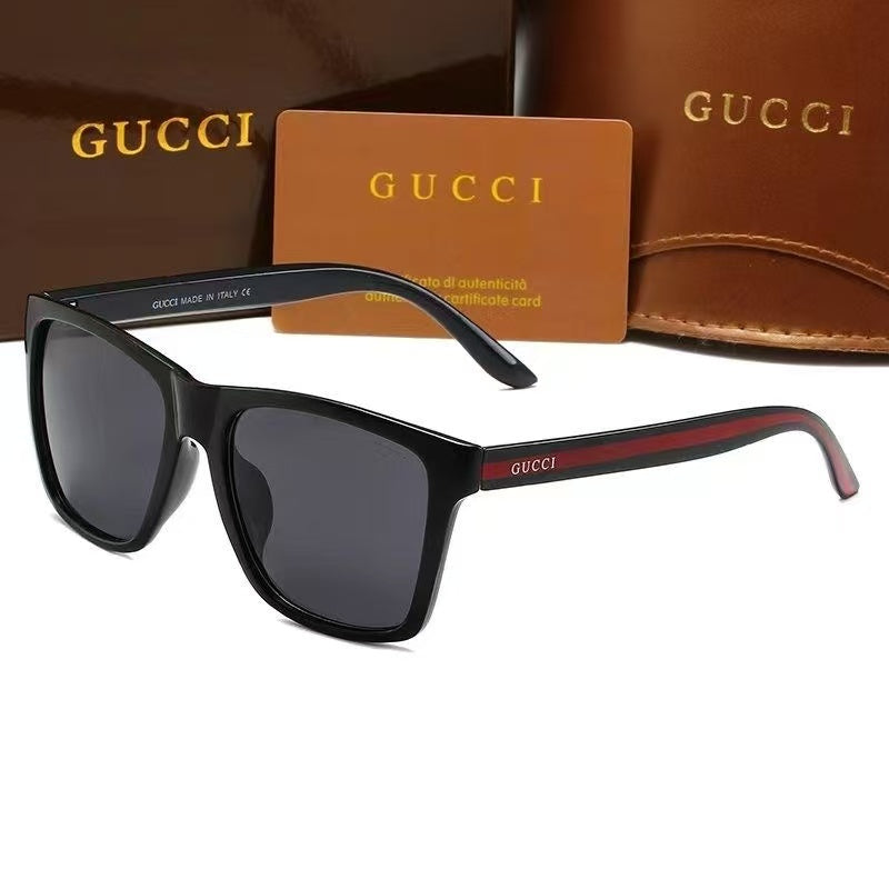 Retro-style trendy casual sunglasses
