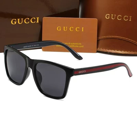 Retro-style trendy casual sunglasses